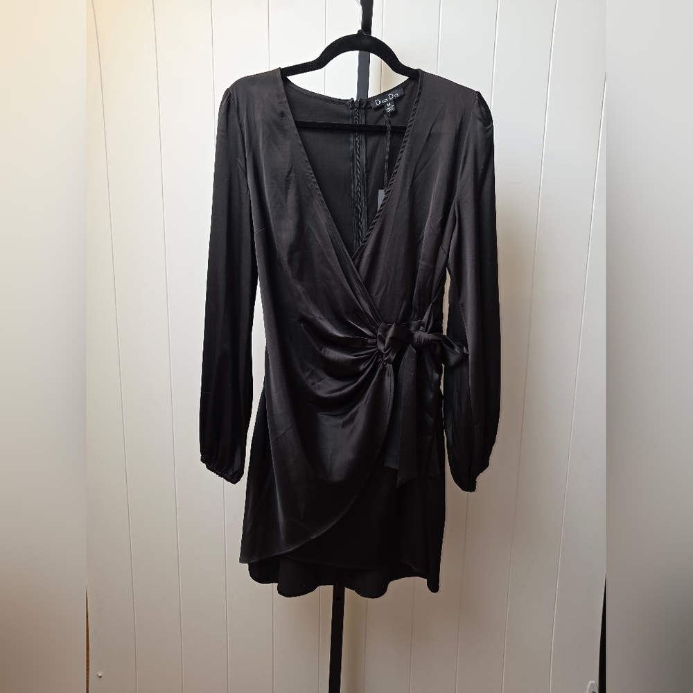 Elegant Black Mini Dress